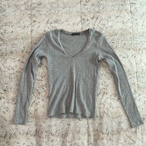 brandy melville grey v neck long sleeve